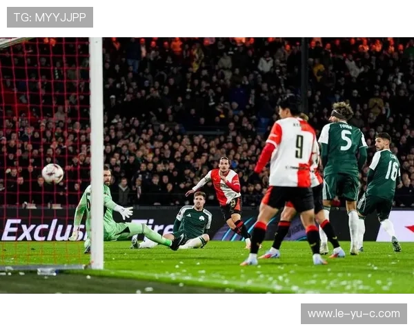 费耶诺德荷甲争冠遥不可及，领先优势明显