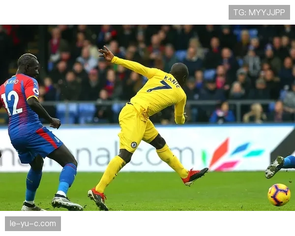 切尔西社区盾稳健发挥，夺季前首冠彰显状态回暖